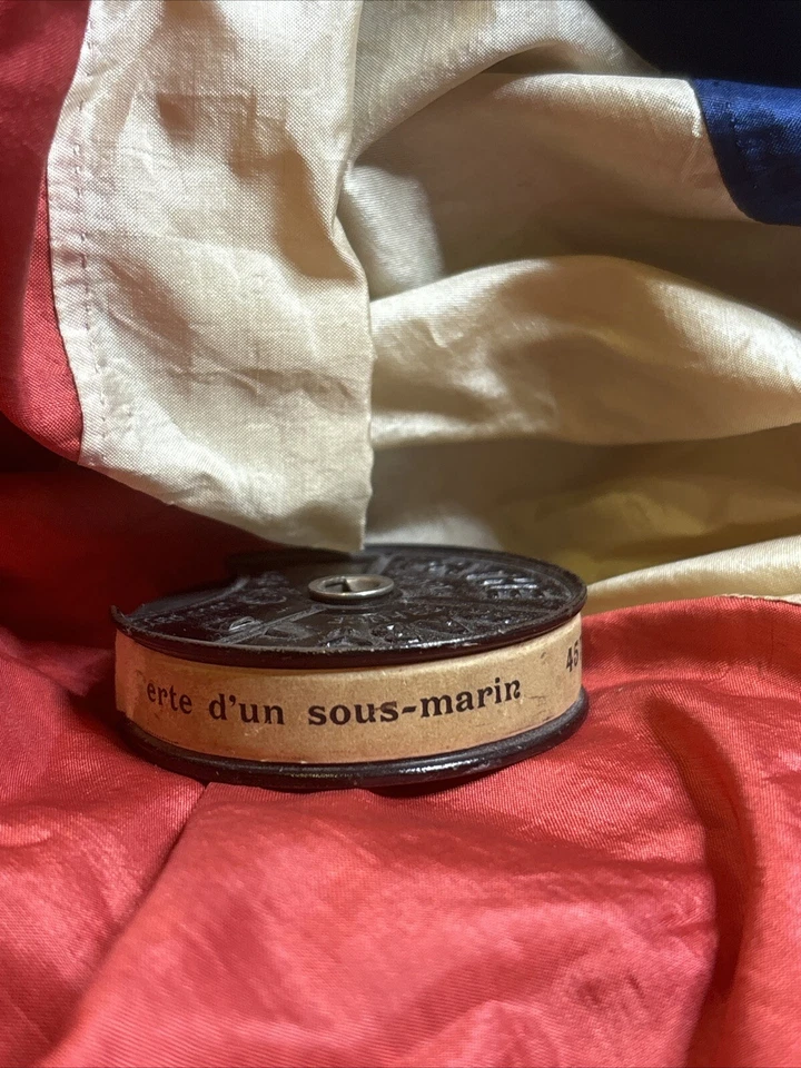 films pathe baby pellicule 9.5 mm perte d un sous marin - Photo 1/1