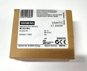 NEW Siemens ET200SP Analog Output Module 6ES7 135-6HB00-0DA1 6ES7135-6HB00-0DA1 - Picture 1 of 2