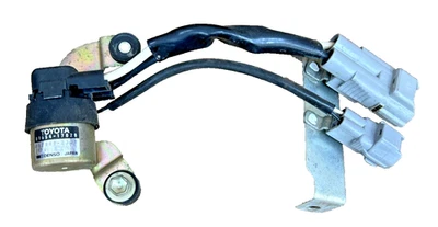 1991 - 1995 Toyota MR2 SW20 Power-Steering Relay P/S Power Steering  Original - Image 1 of 4