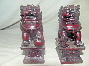 Vintage Pair of Chinese Red Resin Dogs of Foo for Good Feng Sui Protection - Picture 1 of 8