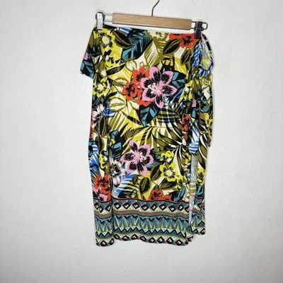 Falda envolvente floral elástica Miraclesuit colorida tropical hawaiana vacaciones Foto 1 de 4