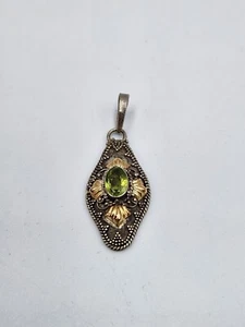 Sterling silver & gold Bali overlay pendant with green peridot stone - Picture 1 of 6