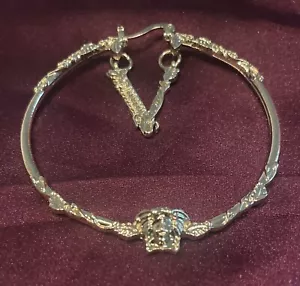 Gold V Medusa Logo Hoops Hoop Earrings Large - Picture 1 of 6