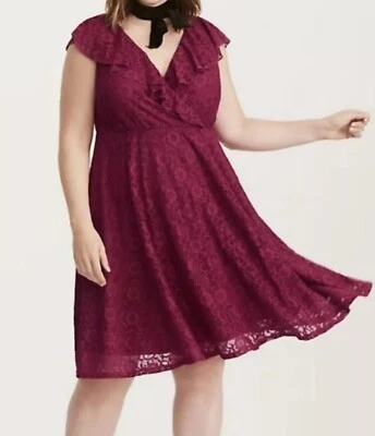 Vestido Skater TORRID BERRY Hasta la Rodilla Volantes Cuello Sin Mangas (4 4X) Foto 1 de 4