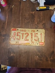 Vintage 1970-71 INDIANA License Plate # 45T2151- White Red, - Picture 1 of 8