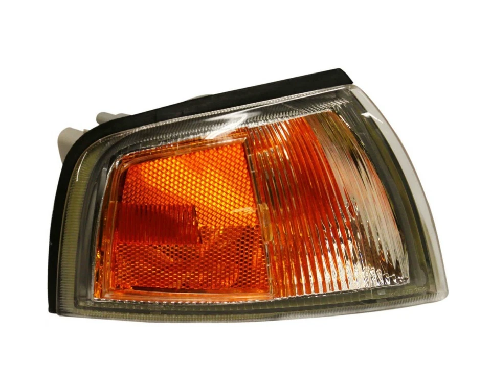 1997 - 2002 MITSUBISHI MIRAGE CPE PARK/SIGNAL LAMP LIGHT RIGHT PASSENGER SIDE - Image 1 of 1