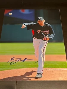 Tommy Hanson Signed Autographed 11x14 Photo Braves RIP - Picture 1 of 2