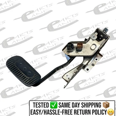 2009 NISSAN VERSA Brake Clutch Pedal   OEM - Image 1 of 4
