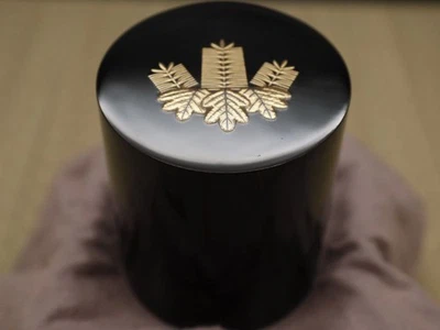 Laca japonesa WAJIMA madeira Tea Caddy Slim-Nakatsugi - Maki-e (1104) - Imagem 1 de 4