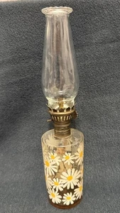 Vintage weiße Gänseblümchen Öllampe Foster Forbes Retro 1970er 10" hoch verstellbarer Docht - Bild 1 von 10