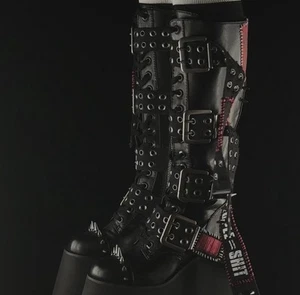 Dolls Kill Slipknot Stage Diving Mega Platform Boots - Size 9 - Picture 1 of 6