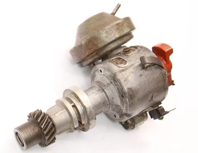 Distribuidor de encendido 1976 VW Scirocco Rabbit MK1 - 0 231 176 108 - 055 905 205 F Foto 1 de 4