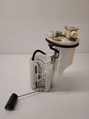 2012 - 2017 TOYOTA CAMRY Fuel Pump VIN F 5th Digit 2.5L 4 Cylinder  - Image 1 of 4