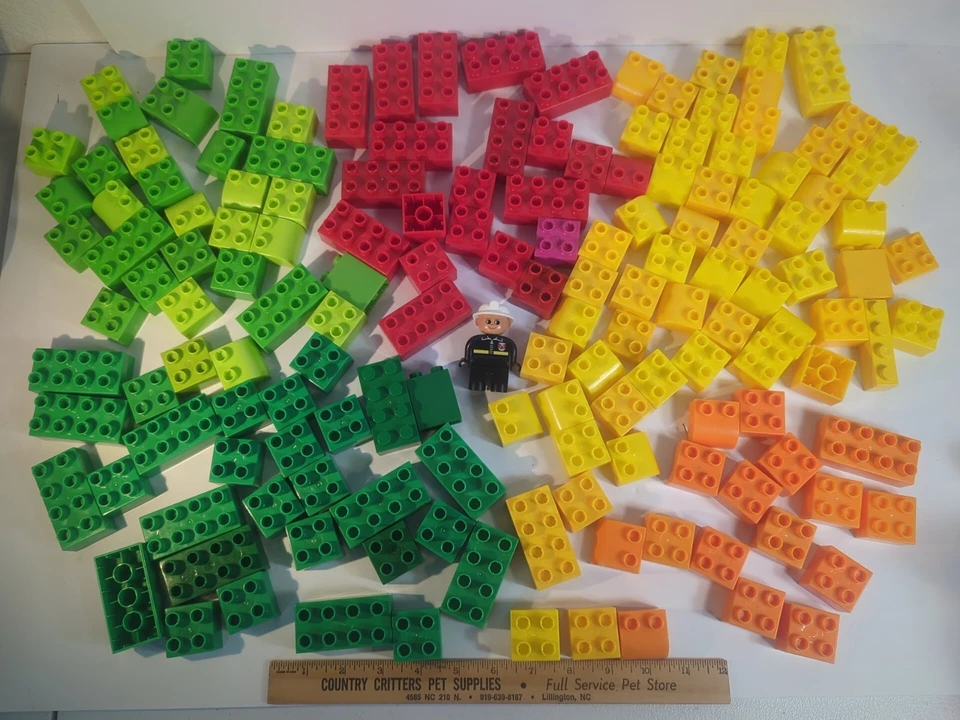 Lot Of 157 Mega Bloks Building Blocks Ages 3 up Preschool Toy 2+ LBS Mixed Lot  - Image 1 of 4