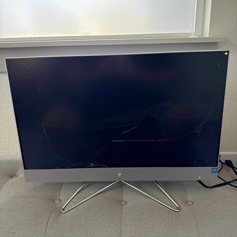 HP ENVY AIO 27- Model 27-dp0056 9EF15AA#ABAD (broken screen) - Image 1 of 4