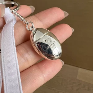 CHANEL Nº5 L'EAU.Perfume Bottle Key Chain Limited Edition Novelty Charm VIP GIFT - Picture 1 of 9