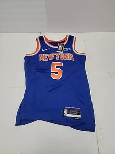 New York Knicks #5 Immanuel Quickley Jersey Size 44 Med. NIKE / NWT /0125-cm - Picture 1 of 9