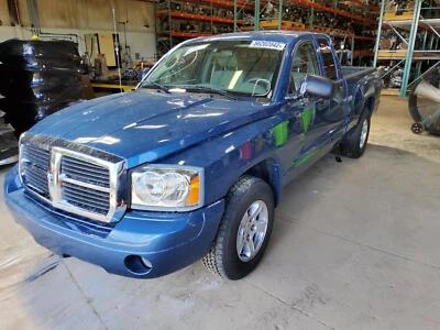 Used Alternator fits: 2005 Dodge Dakota 4.7L Denso manufacturer Grade A - Image 1 of 4