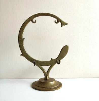 Porta llaves de latón vintage soporte para joyas pescado firmado grabado Art Deco España Foto 1 de 4