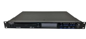 Tascam BD-01U Rackmount Professional-Grade Blu-Ray Player AC 100 50/60 HZ - Bild 1 von 7