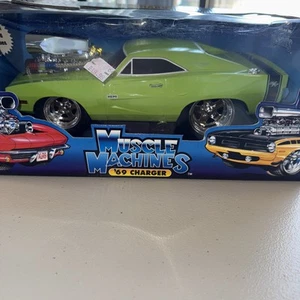 Muscle Machines 1:18 Diecast ‘69 Charger Lime Green NIB California Too Hot - Picture 1 of 6