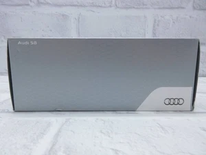 1/43 Audi S8 Prisma Plata Concesionario Modelo Coche Minicar - Imagen 1 de 5