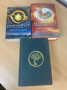 3 Books At Divergent Insurgent Allegiant Series HC & PB - Picture 1 of 3