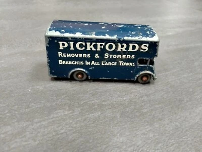 Matchbox Series Lesney No. 46b - Pickford Removal Van lorry. Grey plastic wheels - Image 1 of 4