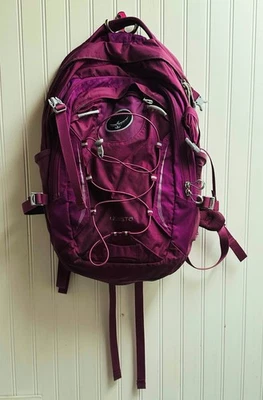 Mochila para computadora portátil Osprey Questa 24/Seven Series 26L rosa para senderismo al aire libre Foto 1 de 4