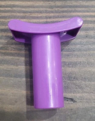 Hasbro Pie Face Game 2014 peça de reposição descanso de queixo roxo - Imagem 1 de 4