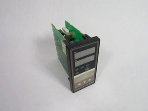 Syson C400FJA3-M*AS Temperature Controller 100-240VAC 50/60Hz. 0-2192F ! AS IS ! - Picture 1 of 4