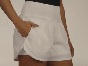 Spyder Active Light Weight Breathable Woven Short With Side Pockets - Picture 1 of 2