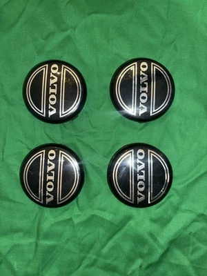 Tapacubos centrales de rueda Volvo740 / 760 Volvo 850 Volvo S70V70VVolvo S60 / V70 Xc70 Xc90 Foto 1 de 2