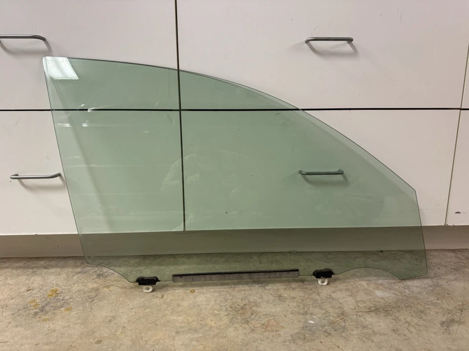 Se adapta a Toyota RAV4 2006-2012 4 puertas SUV pasajero (derecha) puerta delantera lateral vidrio Foto 1 de 1