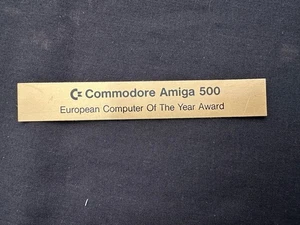 Commodore Amiga Computer European Computer Of The Year Badge Used In Good Cond - Afbeelding 1 van 2