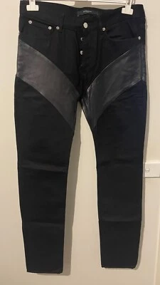 Pantalones de mezclilla Givenchy con panel de cuero ajustados talla 31 negros Foto 1 de 4