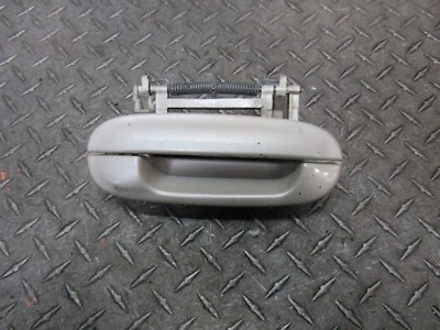 00 01 02 03 04 05 CADILLAC DEVILLE PASAJERO DERECHO MANIJA PUERTA DELANTERA EXTERIOR Foto 1 de 4