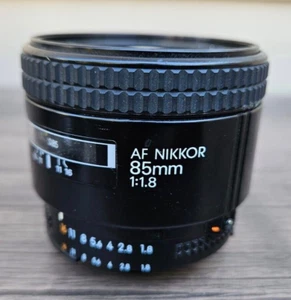Nikon Nikkor 85mm F/1.8 Lens C4 - Picture 1 of 8