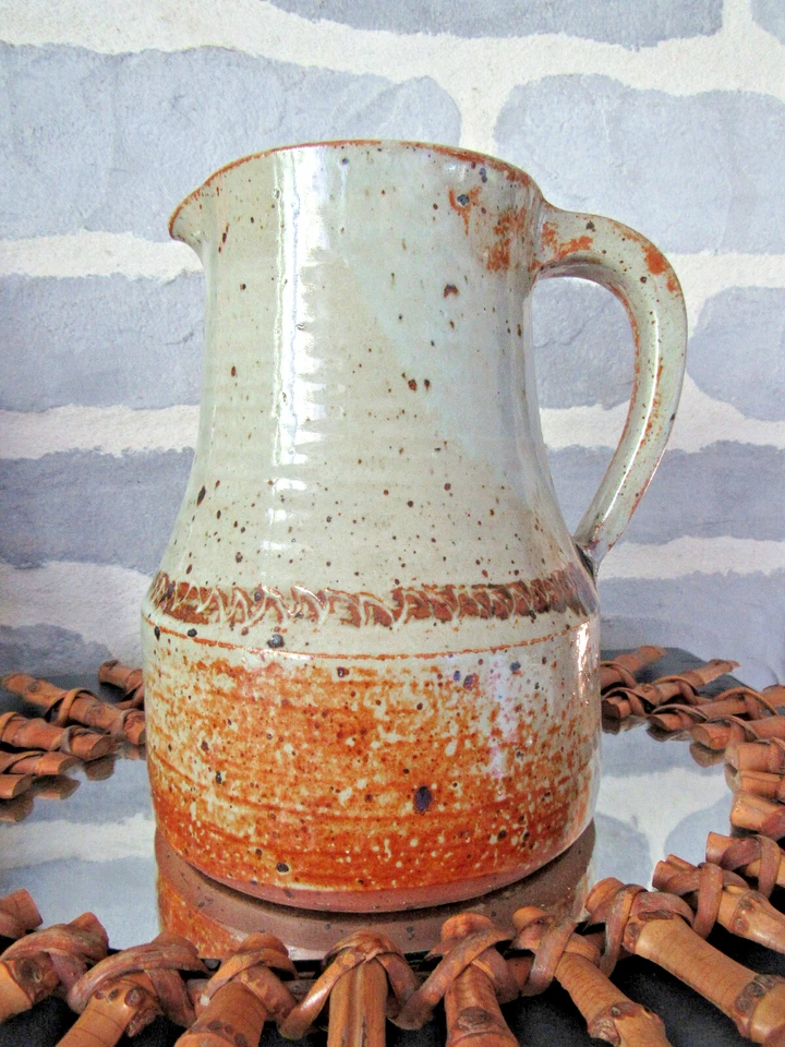 AN 50/60 - Gros Pichet Broc Cruche en Grès émaillé  - Signature Alpha JOUVE  ? - Photo 1/4