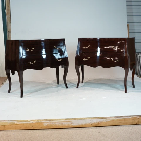 Beautiful Pair of Italian Renaissance Commodes in espresso with brass handles Cover