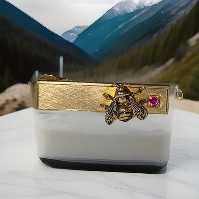 老式 BALFOUR 蜜蜂领带夹/酒吧深粉色蓝宝石 12K 金色填充 — 第 1/4 张图片