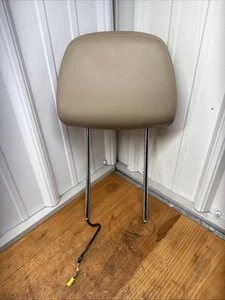 08-14 Mercedes W204 C250 C300 C350 Sedan Front Headrest Beige 2049706750 OEM - Bild 1 von 11