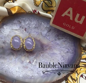 Gorgeous Vintage 14K Yellow Gold Lavender Purple Jade Cabochon Earrings - Bild 1 von 5