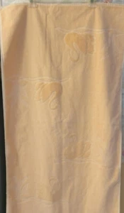VINTAGE CANNON PEACH BATH TOWEL SCULPTED SWANS 23.5 X 42 - Picture 1 of 5