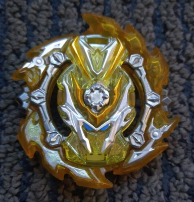 Ace Valkyrie Sen capa aleatoria Vol. 1 capa Beyblade Burst Gatinko Takara Tomy Foto 1 de 4