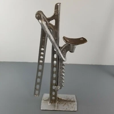 Antique Elite Mfg Co Ashland Early Car Jack Cast Iron Silver 2S 3SXX S8 Pat 1911 - Image 1 of 4