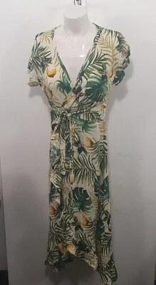 Tropical Print Wray Dress Sz Fit S model is 8  - image 1 of 4