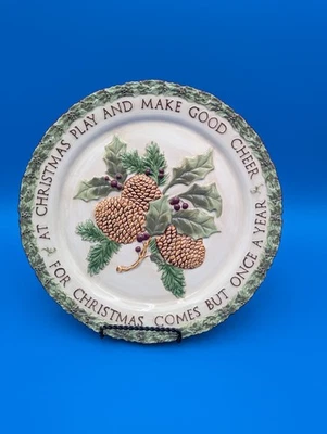 大盘石器圆形圣诞报价冬青和松果 11 1/4 — 第 1/4 张图片