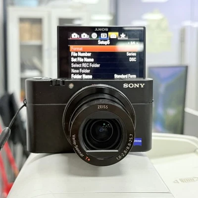 Cámara digital Sony Cyber-Shot RX100 VA 20,1 MP DSC-RX100 M5A zoom óptico 2,9x Foto 1 de 4