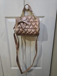 Neu ohne Etikett Claire’s kleine Umhängetasche Handtasche roségold Puffherz gesteppt - Bild 1 von 12